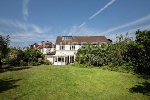 5 bedroom semi-detached house for sale, Brockenhurst Gardens, Mill Hill, London, NW7
