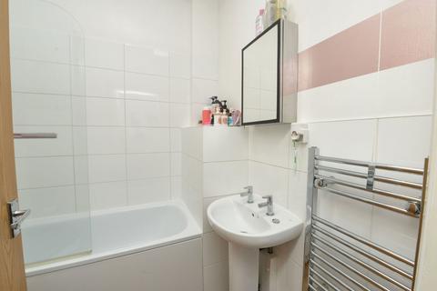 undefined, Victoria Road, Aldershot GU11