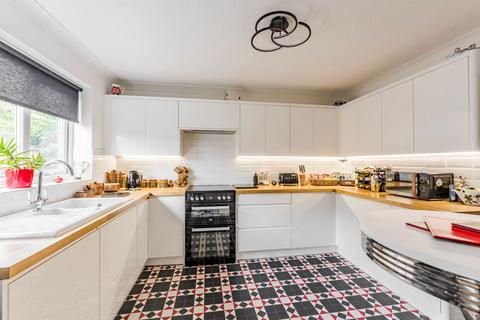 4 bedroom detached bungalow for sale, Main Road, North Burlingham