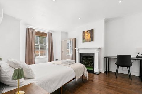 3 bedroom flat to rent, Stock Orchard Crescent, London