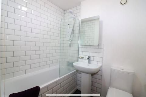 1 bedroom flat to rent, Dumbarton Road, Thornwood, Glasgow, G11