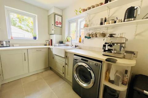 3 bedroom terraced house for sale, Brentwood Avenue, Timperley, Altrincham