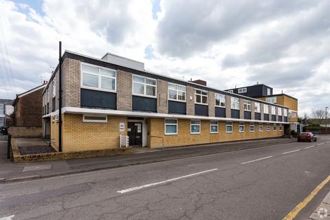 Office to rent, Alma Rd Reigate RH2 0AX