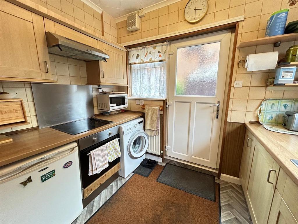 Kitchen 3.jpg