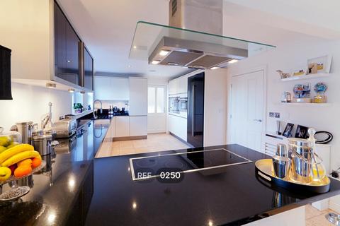 5 bedroom detached house to rent, 22 Monckton Rise, South Newbald, York, YO43 4RX