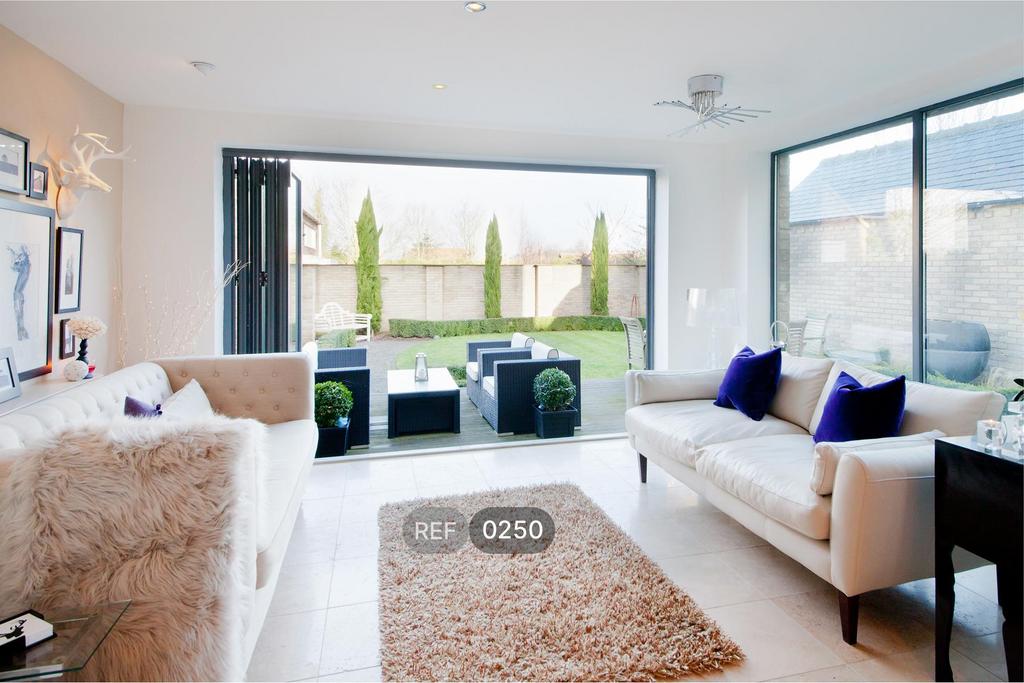 Kitchen &amp; Living room