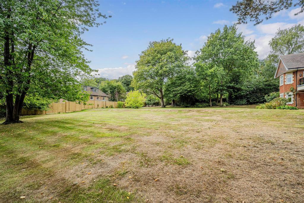 LONG ORCHARDS, FLAT 6 (4).jpg