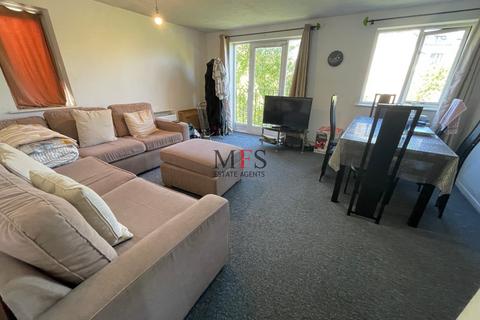 undefined, Burket Close, Southall, UB2