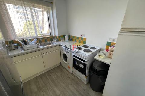 undefined, Burket Close, Southall, UB2