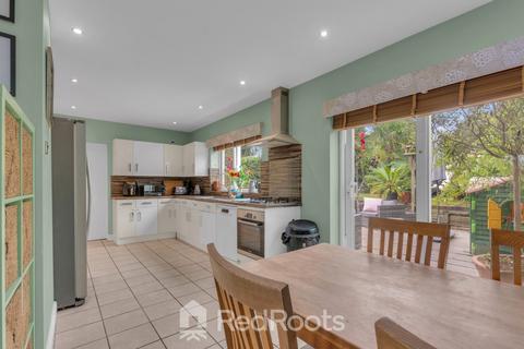 36 Copley Crescent, Doncaster, DN5 8QL
