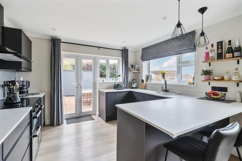 undefined, Stuart Way, Bridport