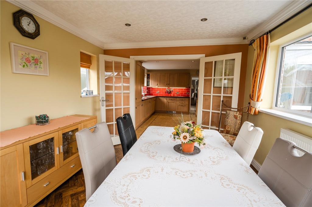 Dining Room (2)