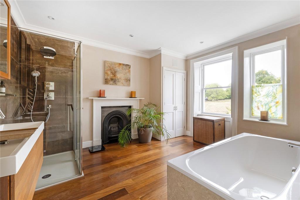 Main Bathroom