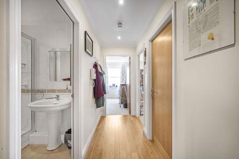 1 bedroom flat for sale, The Parade, Carmarthen SA31