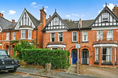 65 Upper Queens Road, Ashford, TN24 8HL