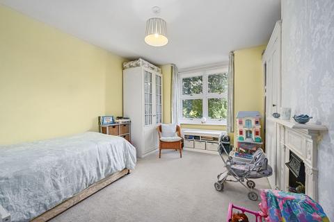 65 Upper Queens Road, Ashford, TN24 8HL