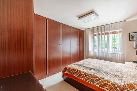 Neptune Road, Harrow, HA1