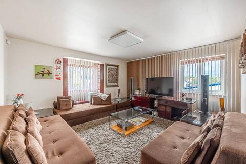 undefined, Neptune Road, Harrow, HA1
