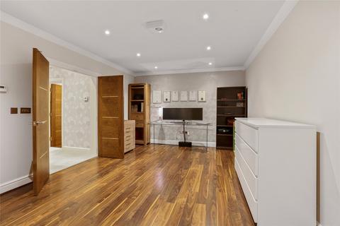 4 bedroom detached house for sale, Midway, Walton-On-Thames, Surrey, KT12