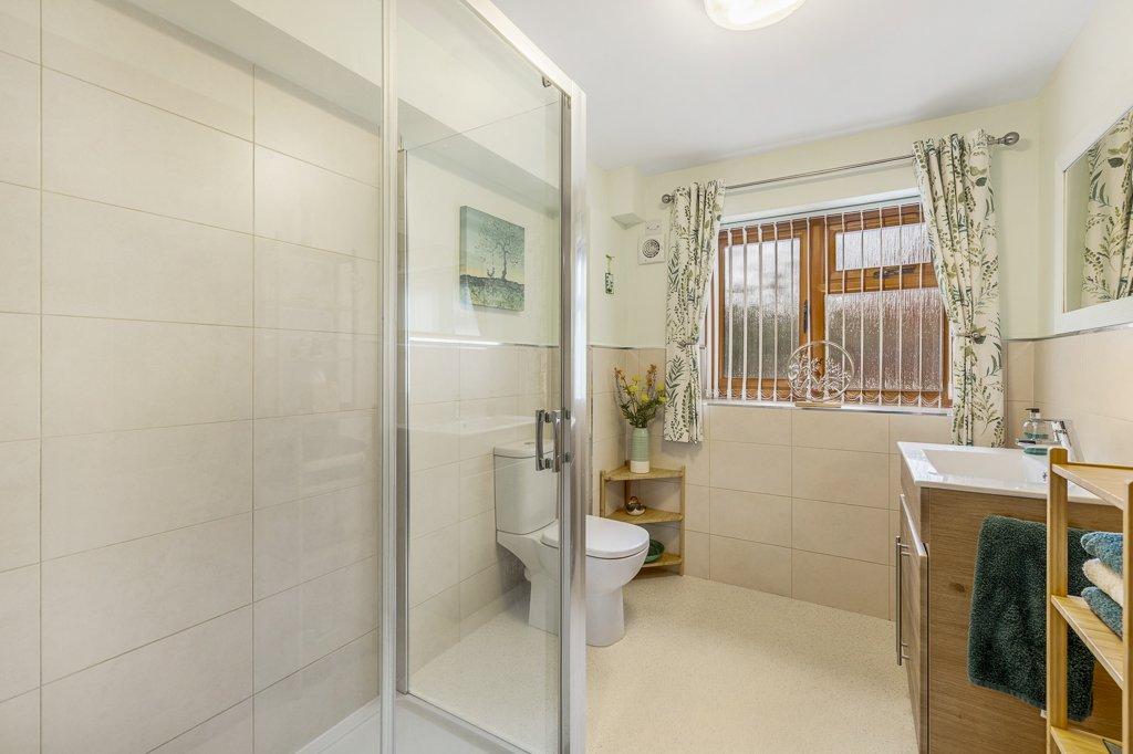 Annexe Shower Room
