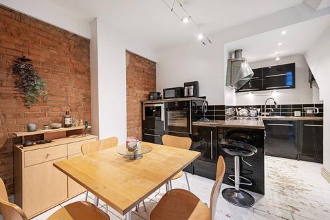 2 bedroom flat for sale, City View House, Bethnal Green Road, Bethnal Green, London, E2
