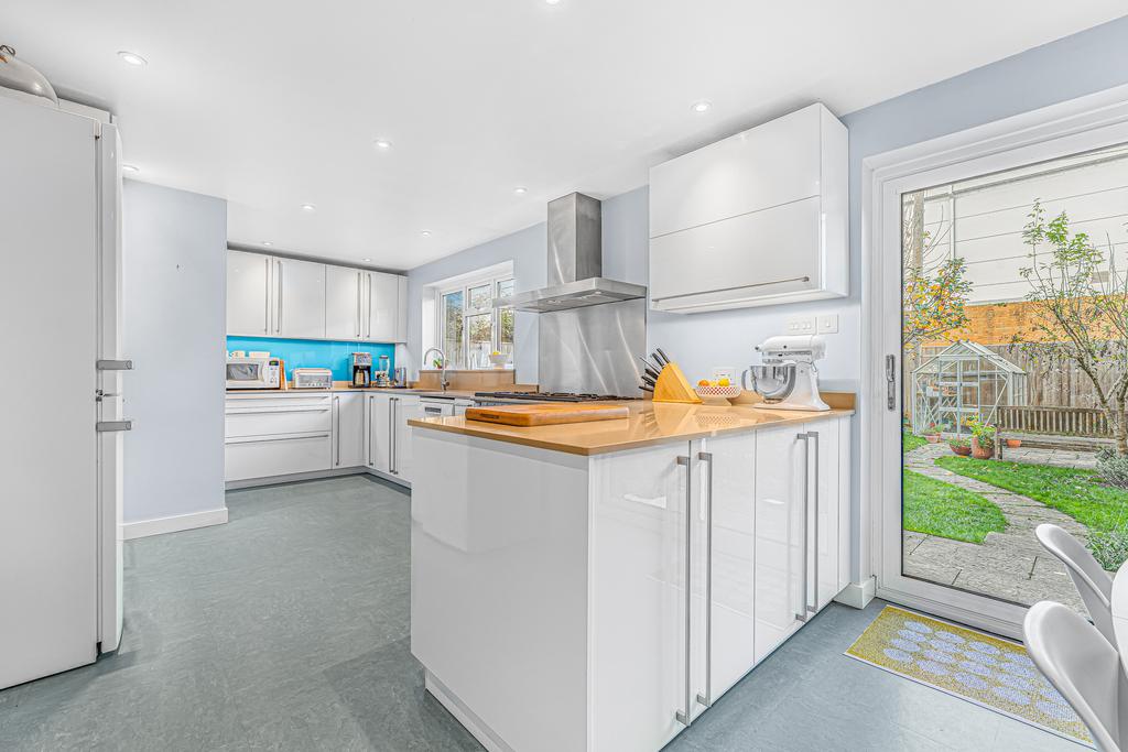 17a Clover Place-10