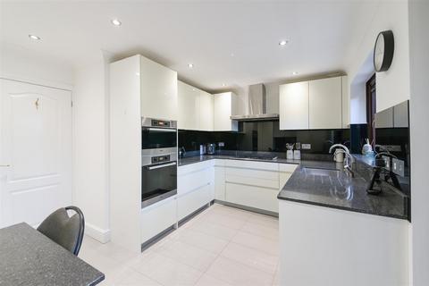 undefined, Fir Tree Road, Banstead