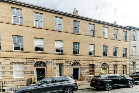 3 bedroom flat for sale, Clarence Street, Edinburgh EH3
