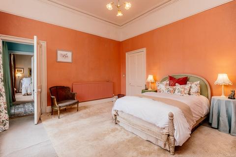 3 bedroom flat for sale, Clarence Street, Edinburgh EH3