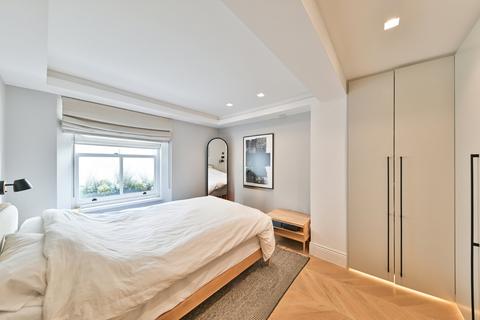 1 bedroom flat for sale, Courtfield Gardens, South Kensington, London