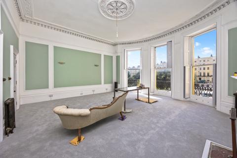 1 bedroom flat to rent, Brunswick Square, Hove BN3