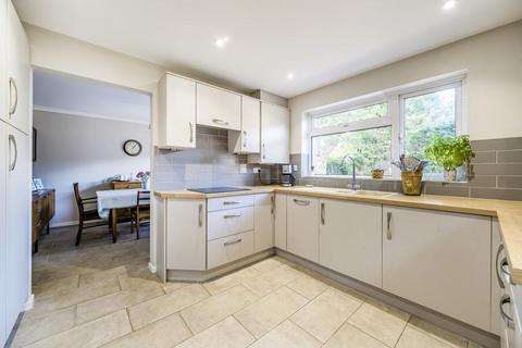 undefined, Blackwater,  Hampshire,  GU17