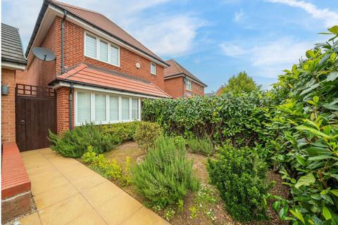 Bateson Drive, Leavesden, Watford, Hertfordshire, WD25 7ND