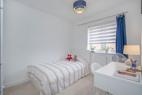 4 bedroom semi-detached house for sale, Bateson Drive, Leavesden, Watford, Hertfordshire, WD25 7ND