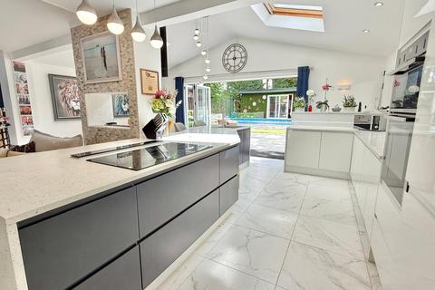 undefined, Ivy Close, St. Leonards, BH24 2QZ
