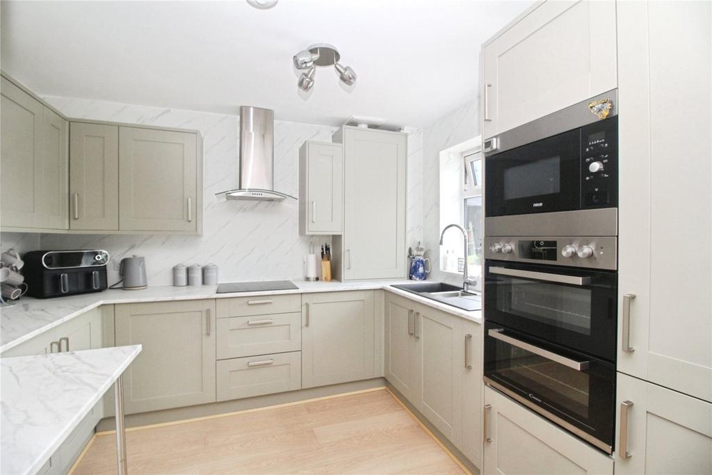 Fitted Kitchen