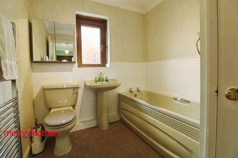 2 bedroom detached bungalow for sale, Belle Green Lane, Cudworth, Barnsley