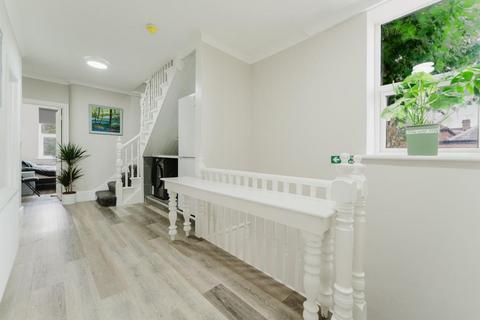 undefined, Pitshanger Lane, W5