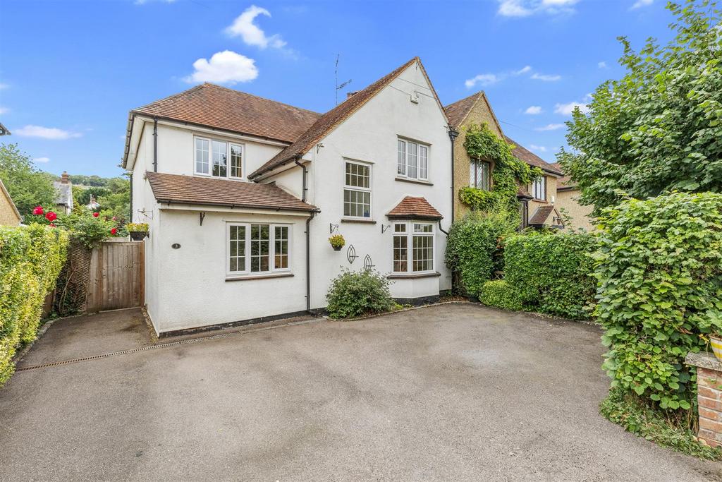 3 Manor Gardens, HP13 5 HD-14.jpg