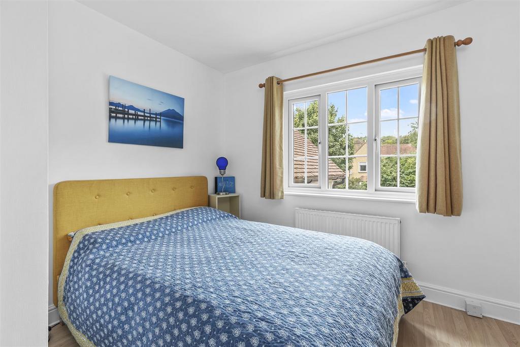 3 Manor Gardens, HP13 5 HD-4.jpg