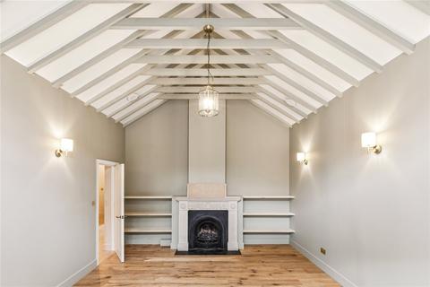 5 bedroom semi-detached house to rent, Petersham Road, Richmond, TW10