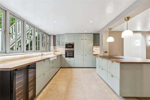 5 bedroom semi-detached house to rent, Petersham Road, Richmond, TW10