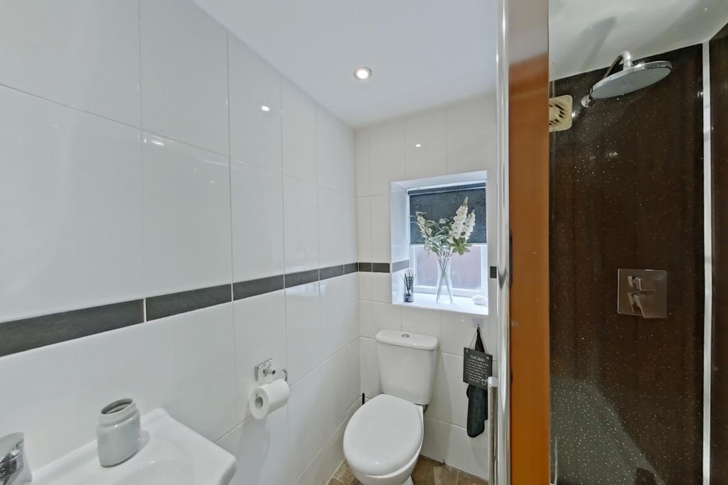 Ensuite