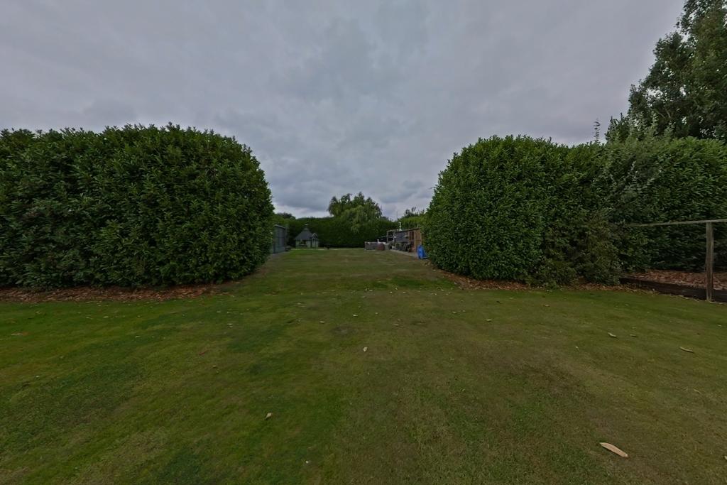 Lower Lawn Area