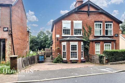 3 bedroom semi-detached house for sale, Beccles Road, Fritton