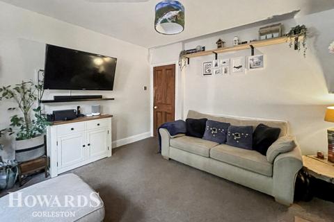 3 bedroom semi-detached house for sale, Beccles Road, Fritton