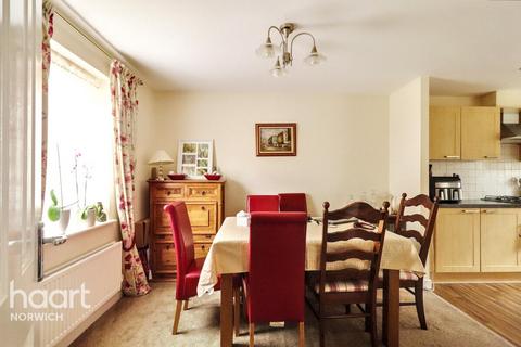 4 bedroom detached house for sale, Stockwell Road, Norwich