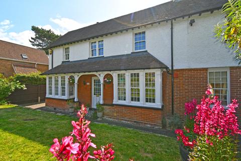 4 bedroom detached house for sale, Station Road, Broxbourne EN10