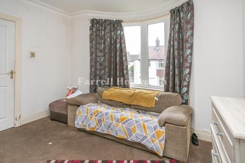 2 bedroom flat for sale, Lake Avenue, Morecambe LA4