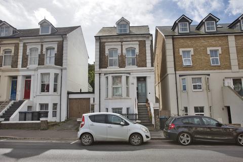 2 bedroom maisonette for sale, Folkestone Road, Dover, Kent, CT17